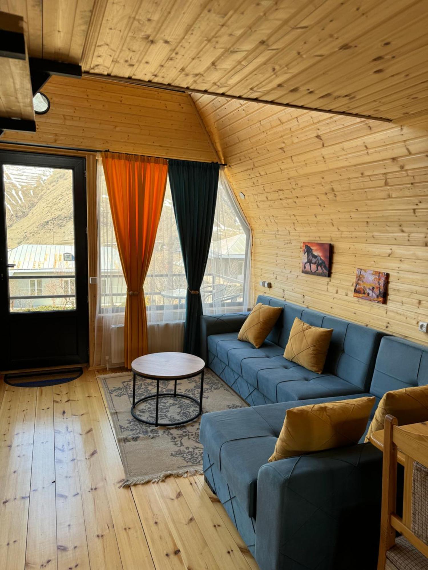 Qusha Cottage Kasbegi Buitenkant foto