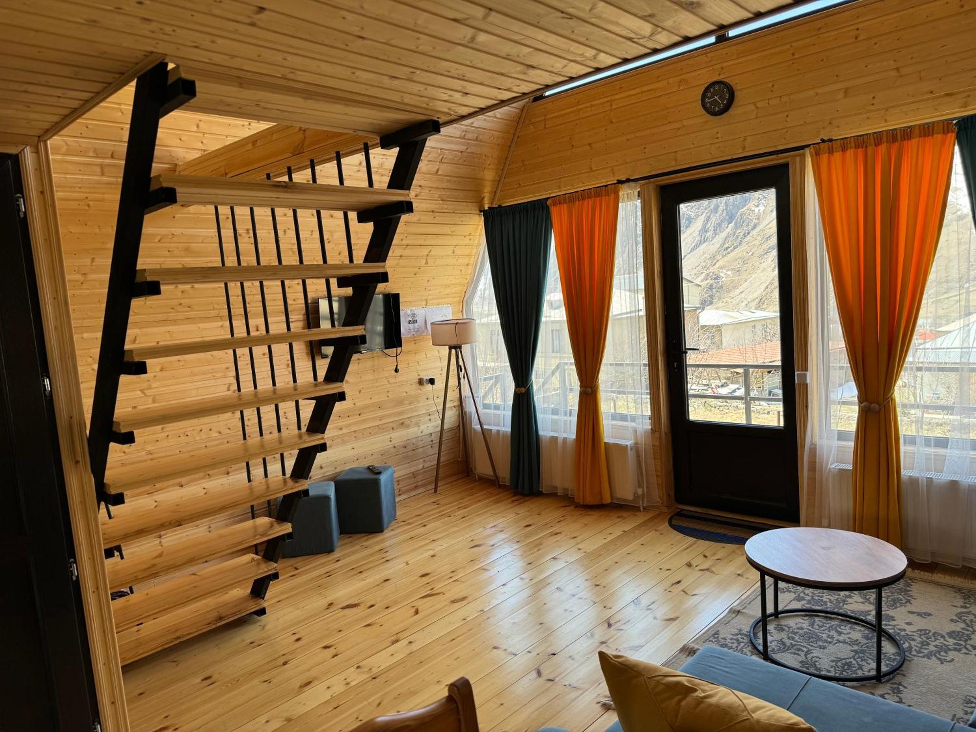 Qusha Cottage Kasbegi Buitenkant foto